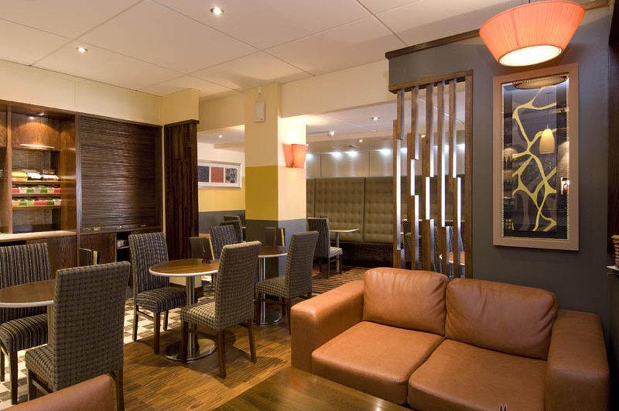 Premier Inn Coventry City Centre Экстерьер фото